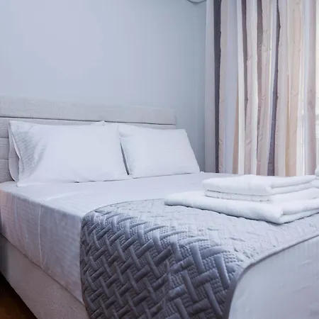 Apartment 2 Bd With Balcony By Monastiraki